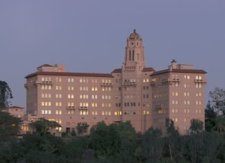 Lawsuit Too Hot for LA Federal Judges | Local Political Group Claims Unfair Treatment