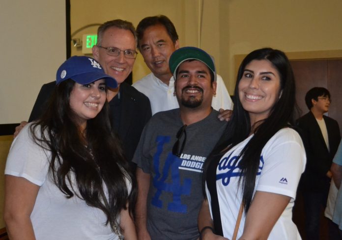 south-pasadena-news-08-17-17-Extraordinary-night-with-Dodgers-photographer-Jon-Soohoo-03