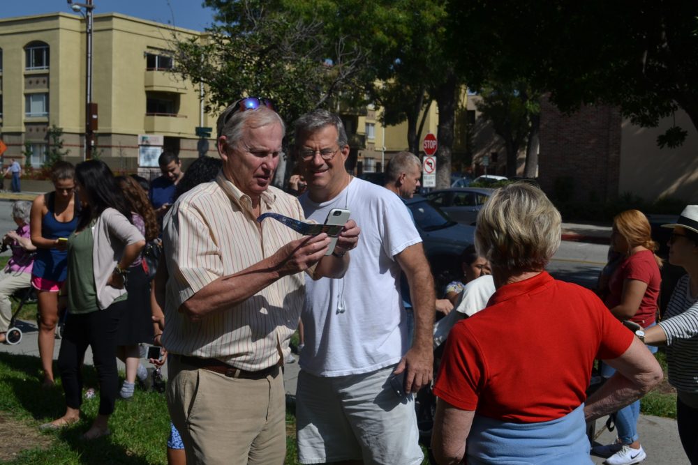 south-pasadena-news-08-21-17-look-ma-a-total-eclipse-of-the-sun-3 | The South Pasadenan | South Pasadena News