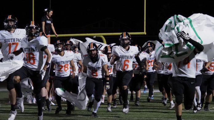 PHOTO: Richard de Lannoy | The South Pasadenan | South Pasadena High opened the 2024 football season Friday night, falling 28-0 to host Schurr. On Friday, the Tigers face Arcadia at 7 p.m. in a home game.