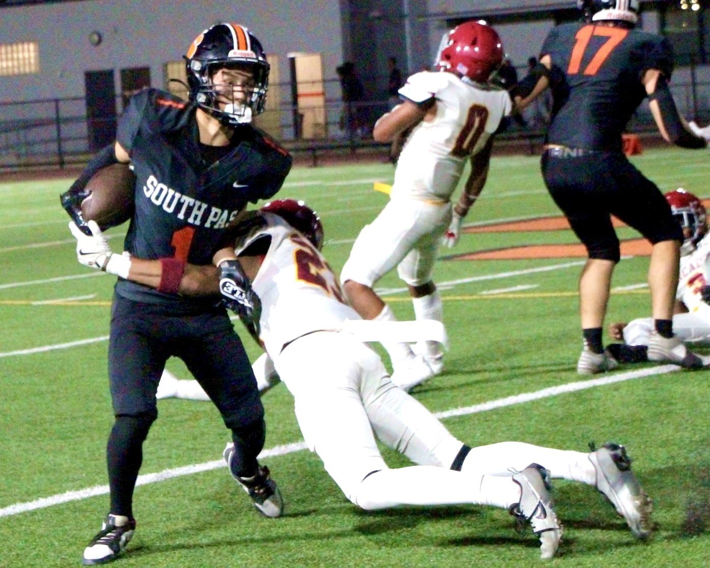 | The South Pasadenan | South Pasadena News PHOTO: Henk Friezer | South Pasadena High picked up its first victory of season, beating visiting Arcadia 21-6 on Friday night. The Tigers host Crescenta Valley on Friday, September 6, at 7 p.m.