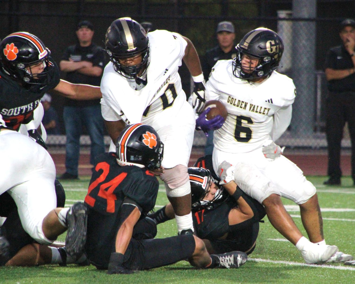 PHOTO: Henk Friezer | The South Pasadenan | South Pasadena High, now 2-2, dropped a 21-7 contest to Golden Valley, out of Santa Clarita, Friday night. The Tigers are now is gearing up to play their final non-league game on the road September 20 against Alhambra. After a bye, the Tigers then host Pasadena Poly October 4 in the Rio Hondo League opener.