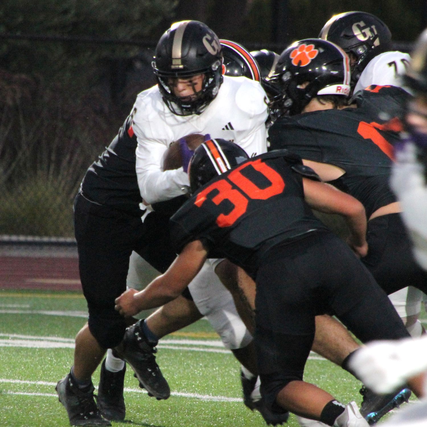 PHOTO: Henk Friezer | The South Pasadenan | South Pasadena High, now 2-2, dropped a 21-7 contest to Golden Valley, out of Santa Clarita, Friday night. The Tigers are now is gearing up to play their final non-league game on the road September 20 against Alhambra. After a bye, the Tigers then host Pasadena Poly October 4 in the Rio Hondo League opener.
