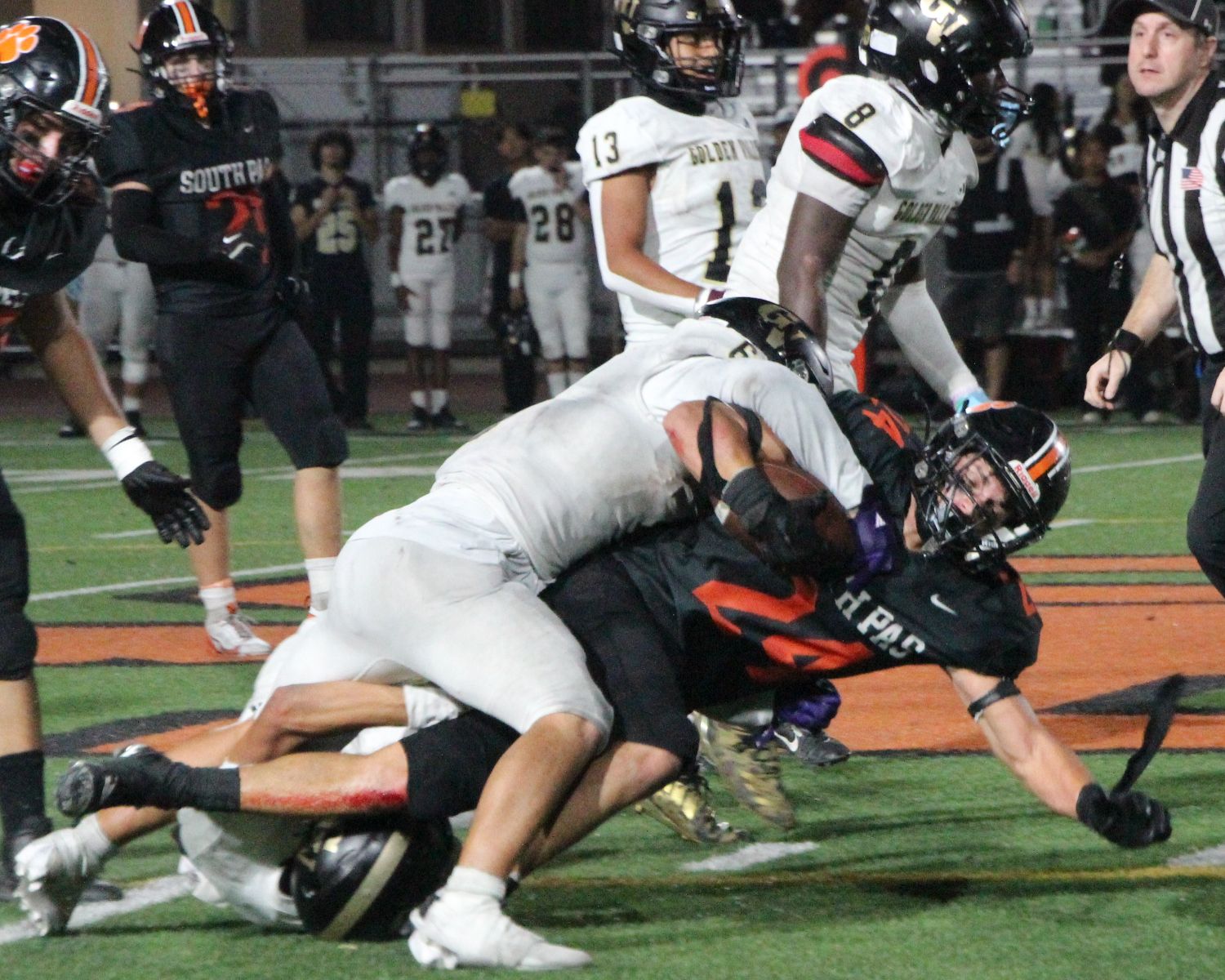 PHOTO: Henk Friezer | The South Pasadenan | South Pasadena High, now 2-2, dropped a 21-7 contest to Golden Valley, out of Santa Clarita, Friday night. The Tigers are now is gearing up to play their final non-league game on the road September 20 against Alhambra. After a bye, the Tigers then host Pasadena Poly October 4 in the Rio Hondo League opener.