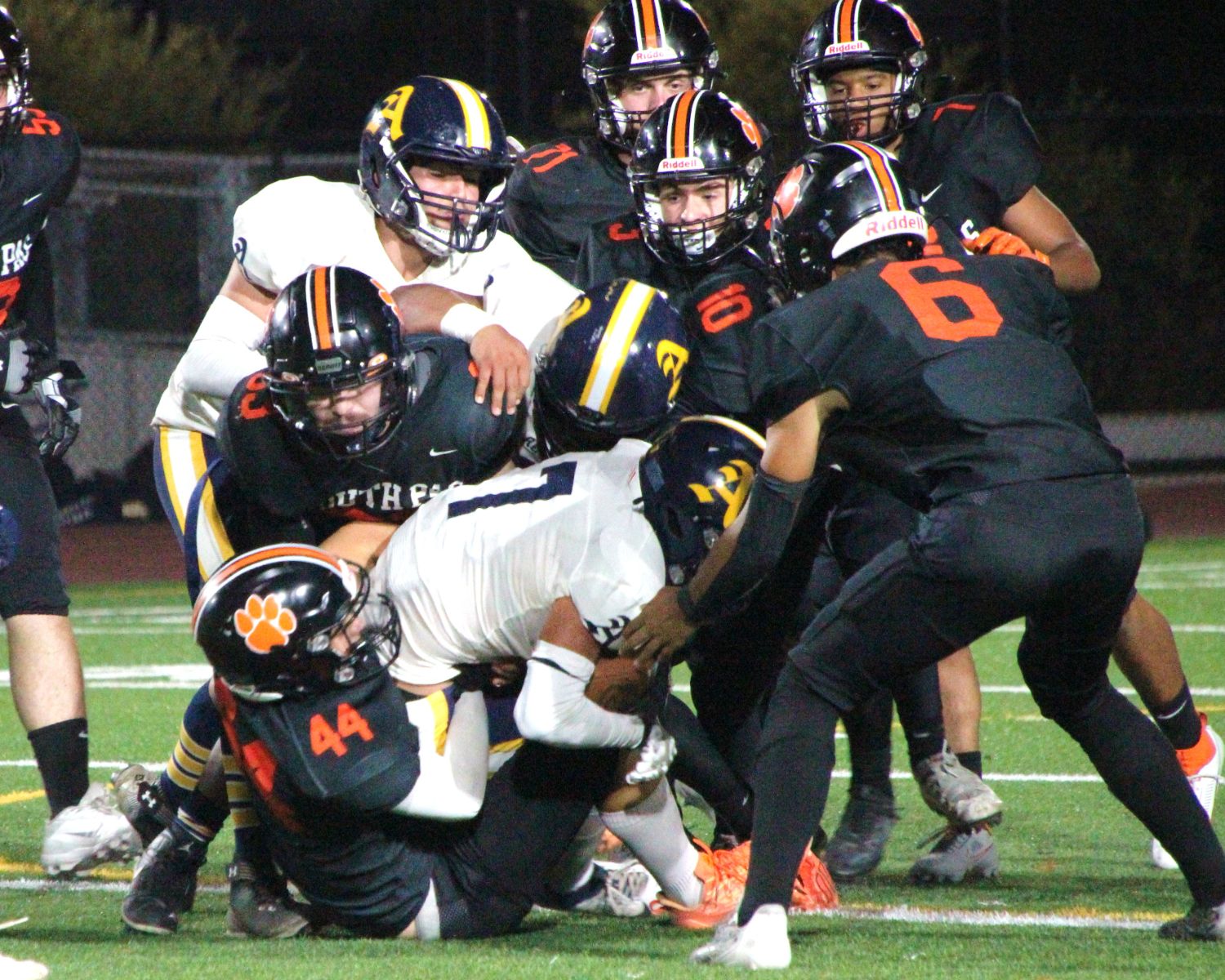 PHOTO: Henk Friezer | The South Pasadenan | SPHS vs Alhambra, September 16, 2023.