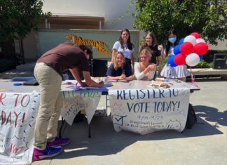 SPHS Students Host Voter Registration Drive | SPUSD Snapshot