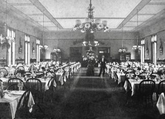 Throwback Thursday | Dinner at The Raymond