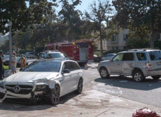 Car Accident on Orange Grove Ave in South Pasadena