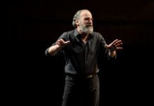 PHOTO: Joan Marcus | The South Pasadenan | Mandy Patinkin on stage in "Being Alive"