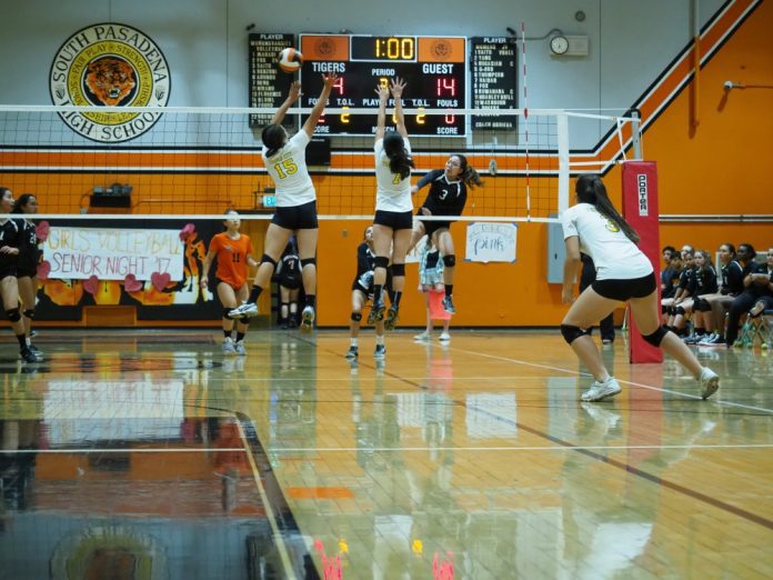 south-pasadena-news-10-18-17-SPHS-Varsity-Volleyball-Defeats-Temple-City-in-Four-Sets-03
