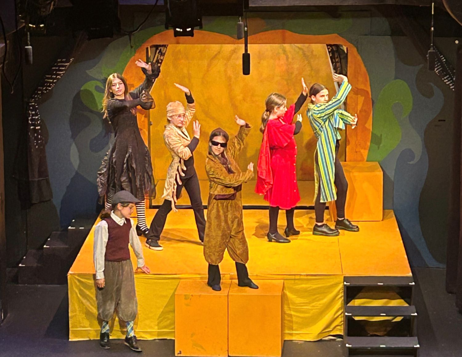 PHOTO: Young Stars Theatre | The South Pasadenan | The cast of YST's "James and The Giant Peach" on stage at Fremont Centre Theatre in South Pasadena, CA. 