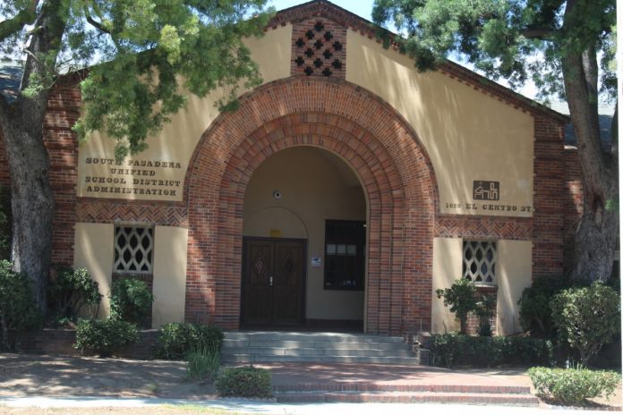 south-pasadena-news-10-22-2013-district-present-balenced-budget