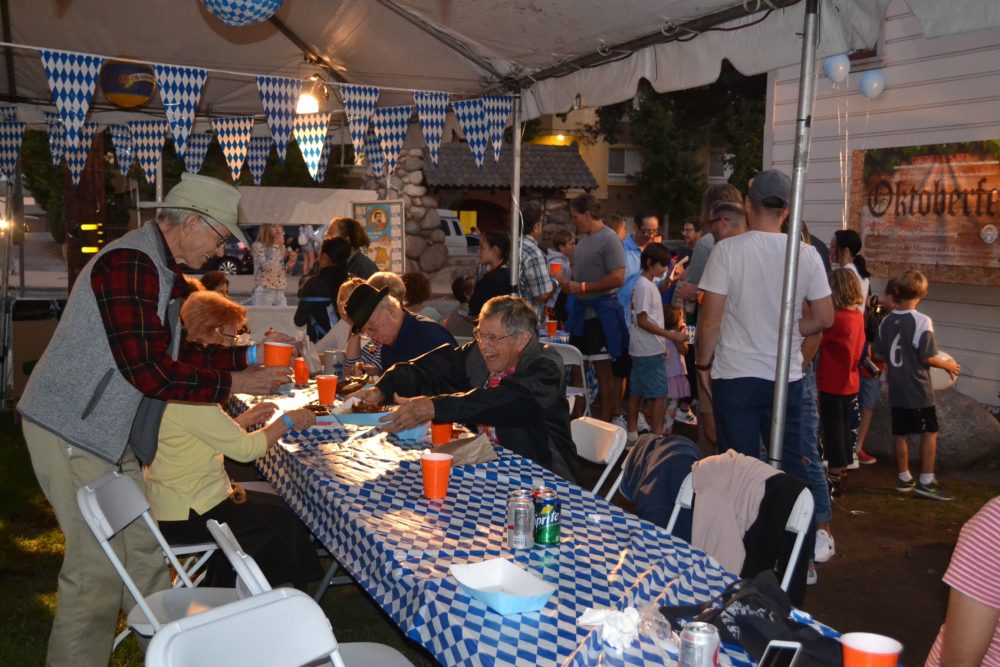 south-pasadena-news-10-23-17-oktoberfest-a-hit-with-south-pasadenans-12 | The South Pasadenan | South Pasadena News