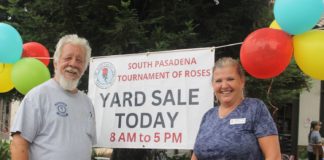 PHOTO: Sally Kilby | South Pasadenan News | Steve Fillingham and Janet Benjamin welcome customers to the South Pasadena Tournament of Roses’ yard sale at the War Memorial Building last August. The next sale will be Nov. 8-9. Community members can donate used items for the sale on Nov. 5-7. All proceeds go toward building and decorating the city’s self-built float that will ride down Colorado Boulevard Jan. 1 as part of the Pasadena Tournament of Roses Parade