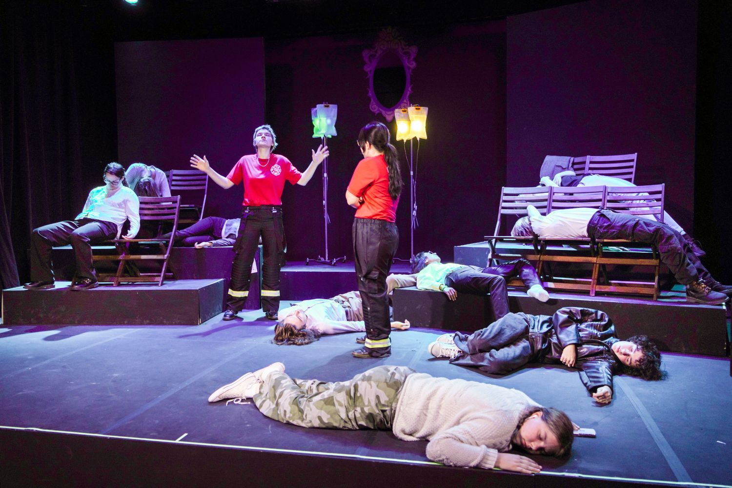 | The South Pasadenan | South Pasadena News PHOTO: Shari Correll | The South Pasadenan | The cast of TRAP on the Little Theatre stage at South Pasadena High School.