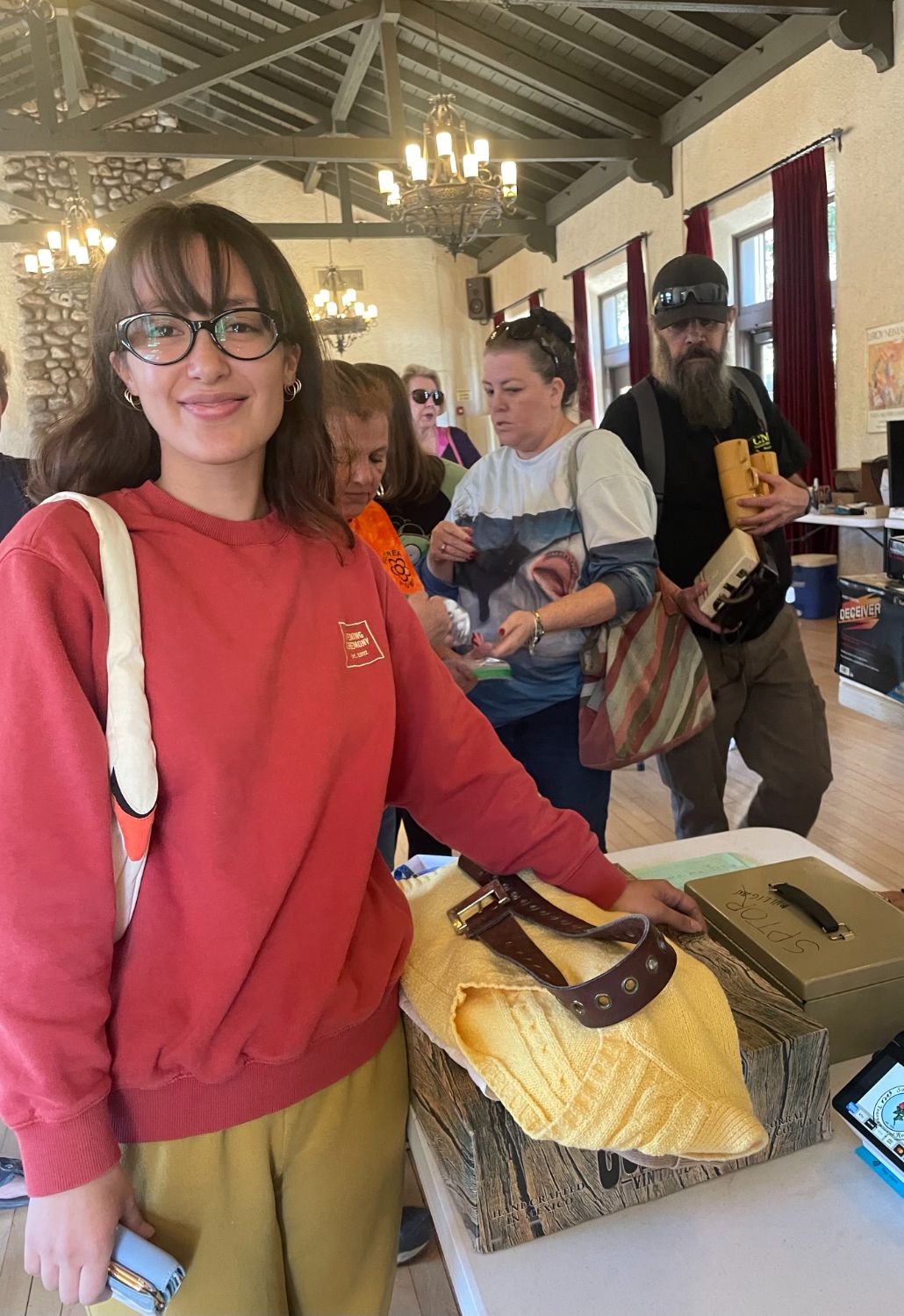 PHOTO: provided by SPTOR | South Pasadenan News | Ariana Woodworth of South Pasadena checks out at the cashier.