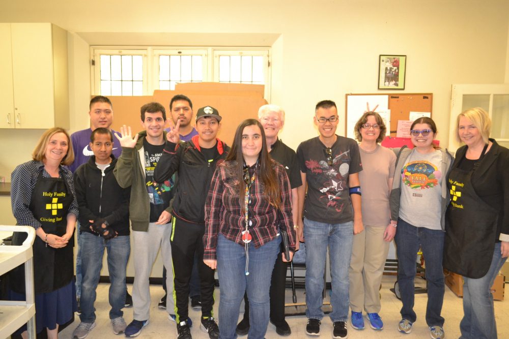 south-pasadena-news-11-23-17-holy-family-and-community-give-out-over-500-turkeys-8 | The South Pasadenan | South Pasadena News