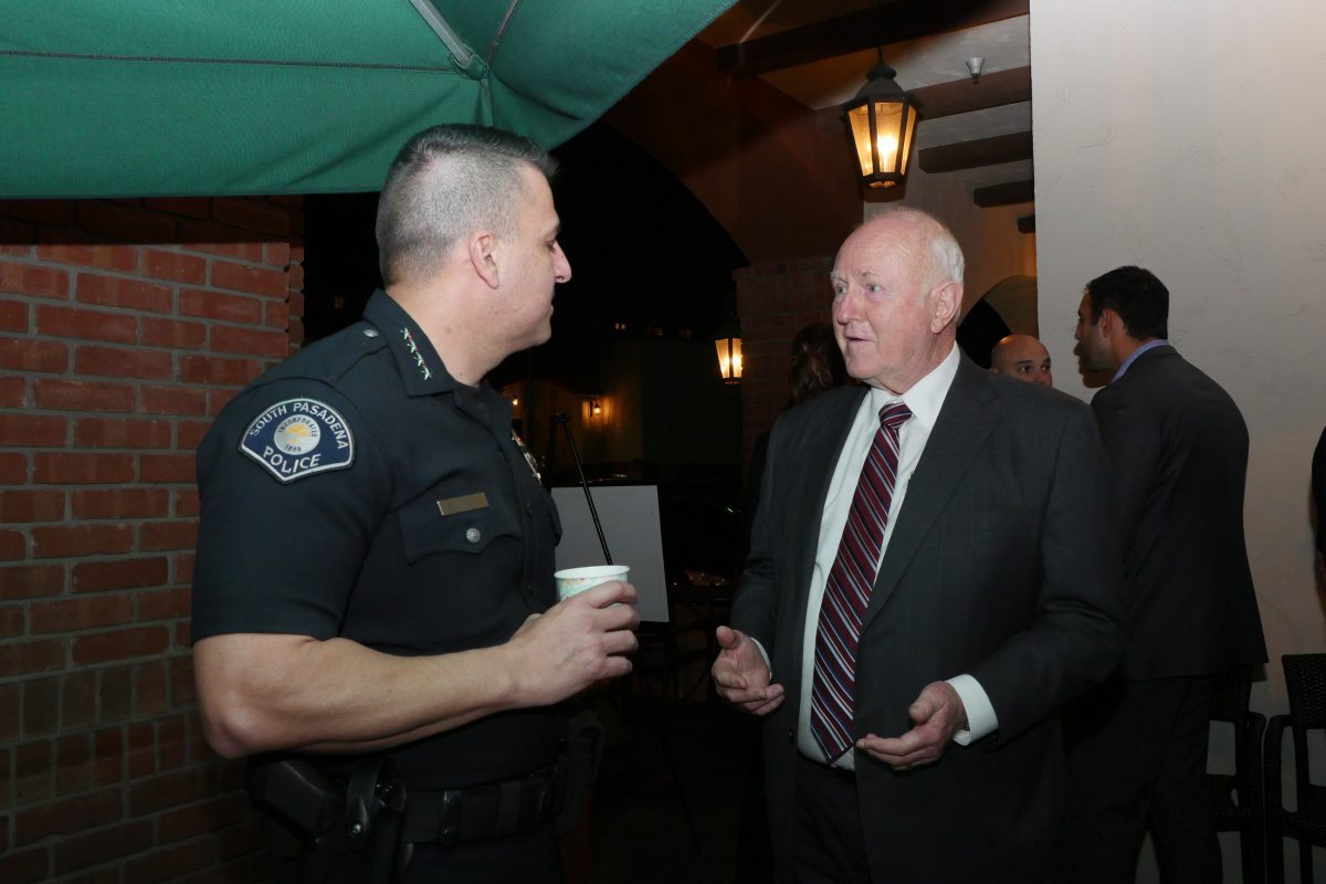south-pasadena-news-11-30-2018-coffee-with-a-cop-socializing-with-the-south-pasadena-police-department-06 | The South Pasadenan | South Pasadena News