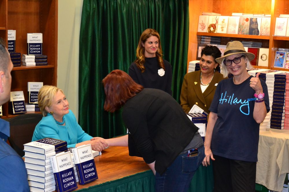 south-pasadena-news-12-01-17-south-pasadenans-meet-hillary-clinton-42 | The South Pasadenan | South Pasadena News