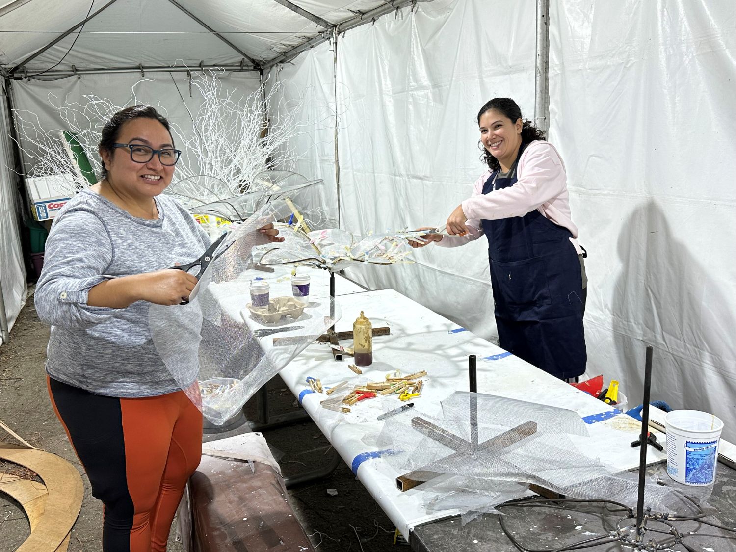 | The South Pasadenan | South Pasadena News PHOTO: Bill Glazier | The South Pasadenan | Dedicated volunteers are the backbone behind the success of South Pasadena’s participation each year in the Tournament of Roses Parade each year.