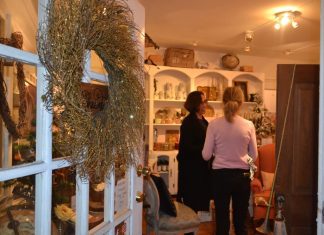 Lloyd & Lane Holiday Mixer