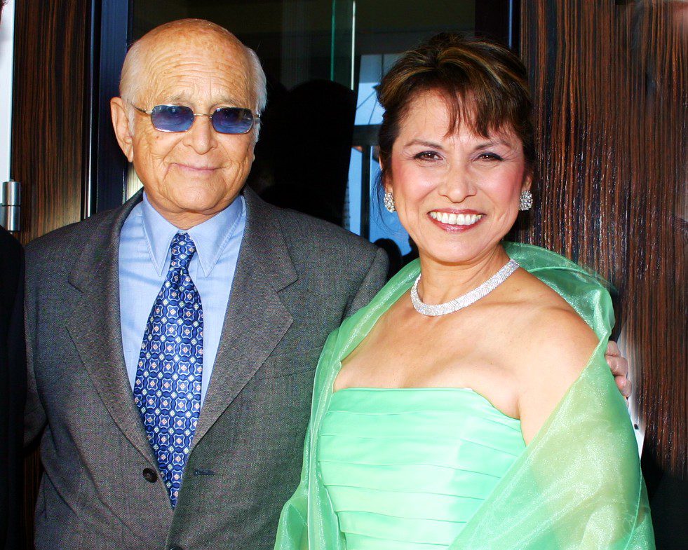 south-pasadena-news-12-06-2023-normal-lear-henk-friezer2 | The South Pasadenan | South Pasadena News PHOTO: Henk Friezer | The South Pasadenan | Television producer Norman Lear pictured with Helen Hernandez, founder of the Imagen Foundation and his personal secretary.