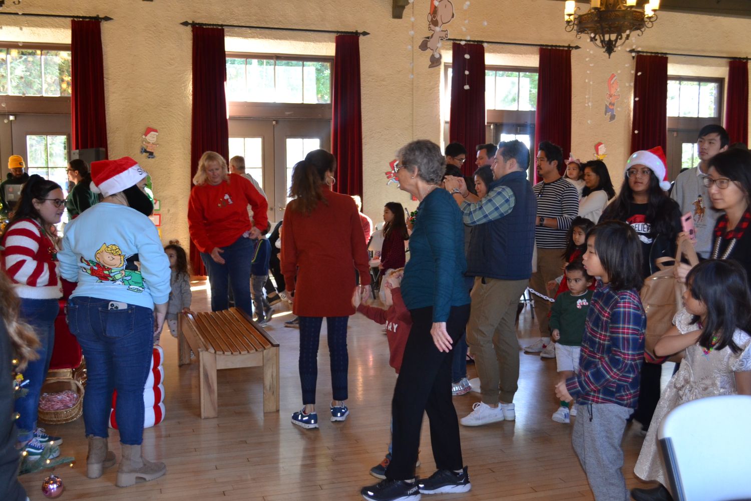 PHOTO: Alisa Hayashida | The South Pasadenan | Santa Claus visits South Pasadena for the city's annual Breakfast with Santa on December 9, 2023.