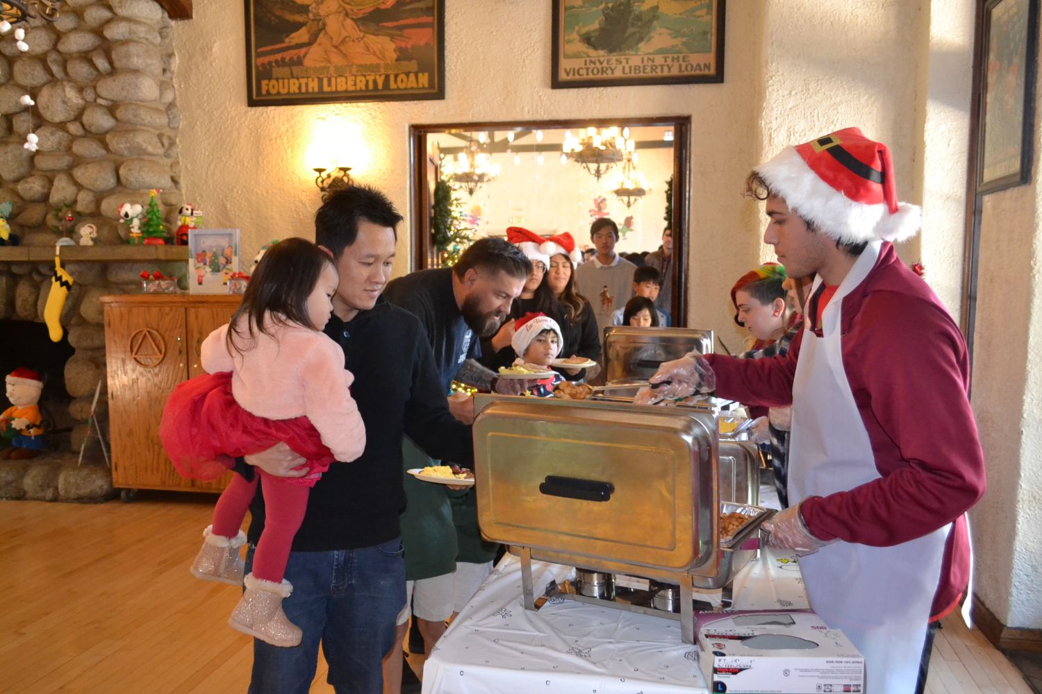 PHOTO: Alisa Hayashida | The South Pasadenan | Santa Claus visits South Pasadena for the city's annual Breakfast with Santa on December 9, 2023.