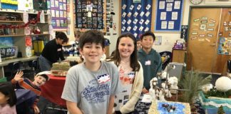 PHOTO: provided by South Pasadena Unified School District | The South Pasadenan | Arroyo Vista fifth graders from Lisa Clark’s class enthusiastically share their state projects.