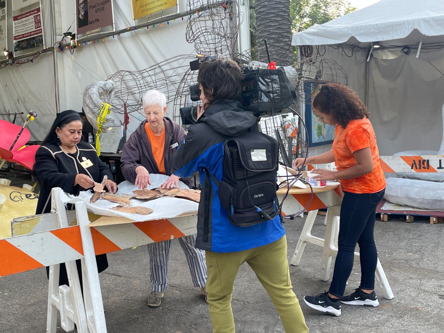 PHOTO: Sally Kilby | The South Pasadenan | KTLA camera crew with 3 volunteers; Mayor Pro-tem, Evelyn Zneimer, Mary Jane Juranek, and Alexandra Strong.