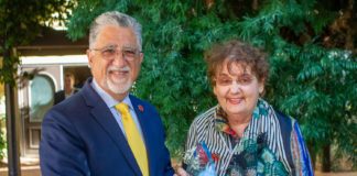 PHOTO: David Lohr | The South Pasadenan | South Pasadenan businesswoman, Ellen Daigle, receives Senator Anthony J. Portantino's Women in Business Award