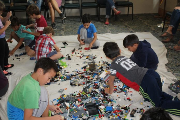 south-pasadena-news-12-16-2017-lego-library-1