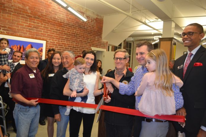 south-pasadena-news-12-19-17-neurosport-celebrates-ribbon-cutting-11