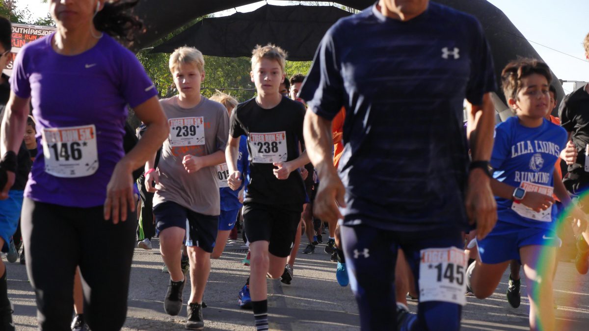 south-pasadena-news-12-2-2018-tiger-run-2k18-the-south-pasadena-tradition-comes-pf-age-02 | The South Pasadenan | South Pasadena News