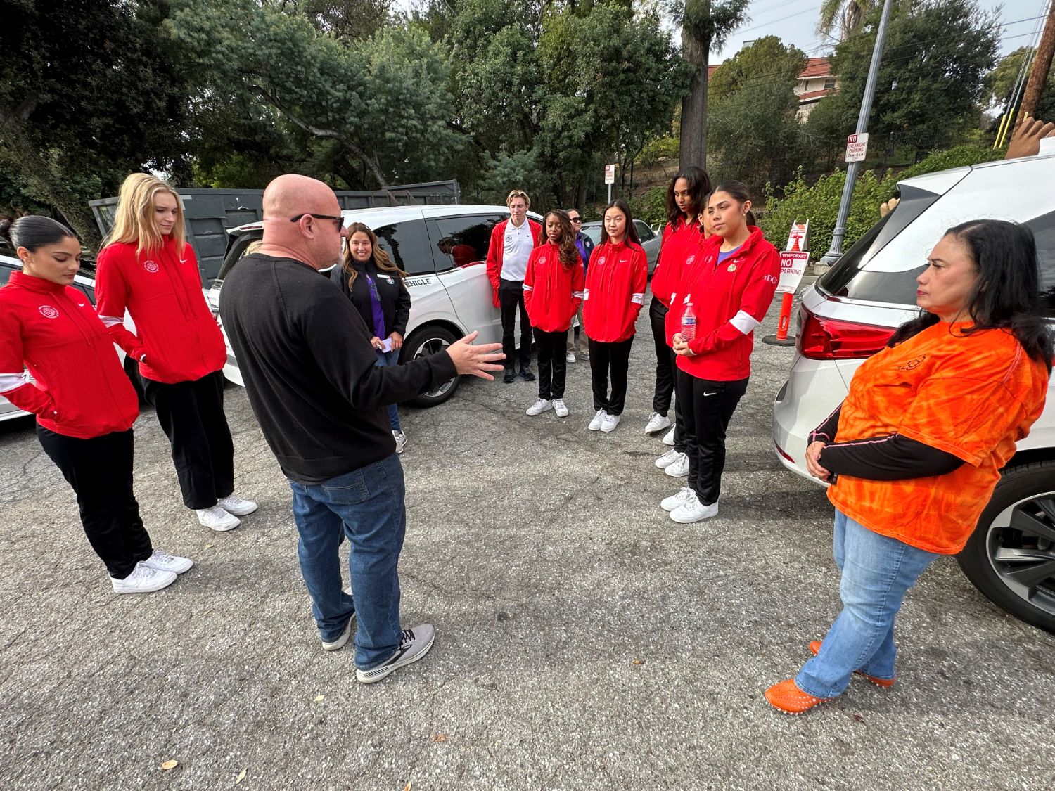| The South Pasadenan | South Pasadena News PHOTO: Bill Glazier | The South Pasadenan | South Pasadena Tournament of Roses Chair Ed Donnelly points out some of the float’s features to the Rose Court. New South Pasadena Mayor Evelyn Zneimer, right, joins them.