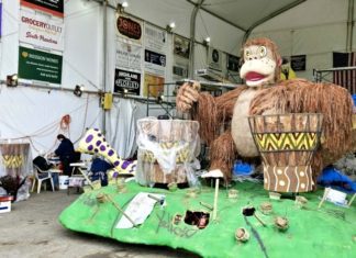 PHOTO: Tina Kistinger | The South Pasadenan | Volunteers are working day and night to finish the South Pasadena Rose Float for the Tournament of Roses 2024 Parade.