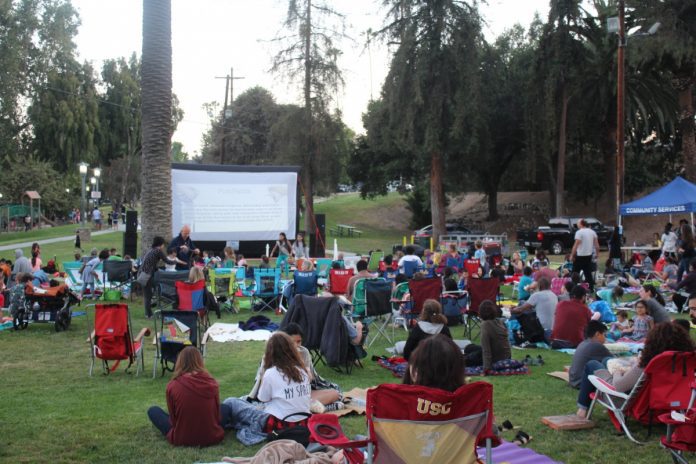 South Pasadena Schedule | Bill Glazier | SouthPasadenan.com News | Families gather at Garfield Park.