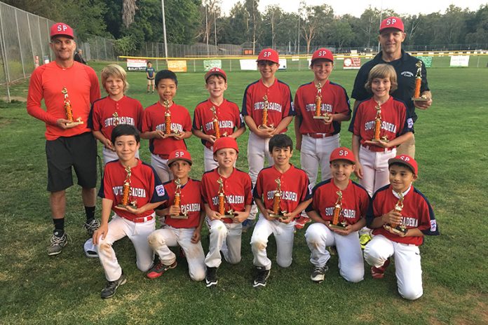 south-pasadenan-06-09-17-South-Pas-Dabbers-win-Nationa- League-Championship