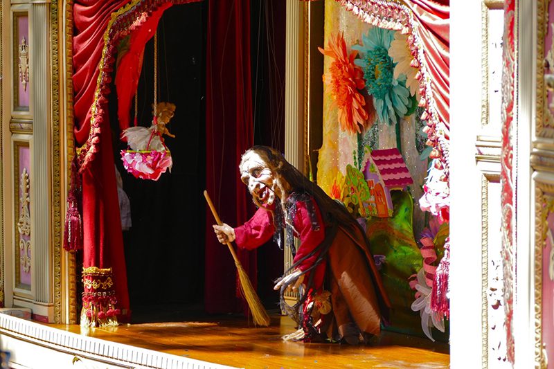 south-pasadenan-06-21-17-south-pasadenans-enjoy-the-magic-of-an-old-school-puppet-show-3 | The South Pasadenan | South Pasadena News
