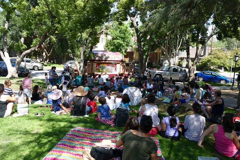 south-pasadenan-06-21-17-south-pasadenans-enjoy-the-magic-of-an-old-school-puppet-show-4 | The South Pasadenan | South Pasadena News