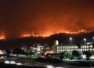 FIRE UPDATE: 1,061 Firefighters Hold Off 5,895 Acres of Wild Fire