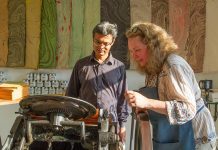 Summer Arts Crawl Brings Out South Pasadena Night Life