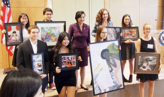 southpasadenan-news-5-29-18-judy-chu-recognizes-sphs-art-winners